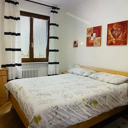 Residenz Fontana Mit Pool * סן זנו די מונטניה